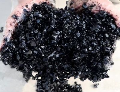 乌拉特中沥青冷补料（沥青砂）的优势特点与施工流程解析